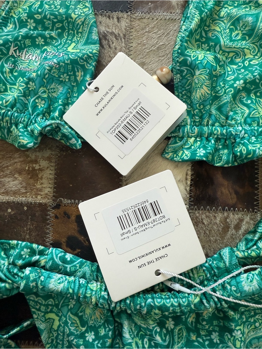 Kulani Kinis Frill Halter Bralette Bikini Top - Emerald Aura + Bottoms NWT - Picture 2 of 2